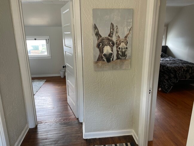 Building Photo - 29 E 221st St