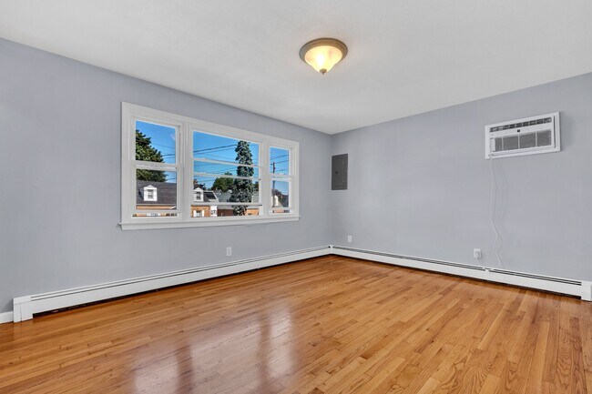 Building Photo - 509 Westfield Ave