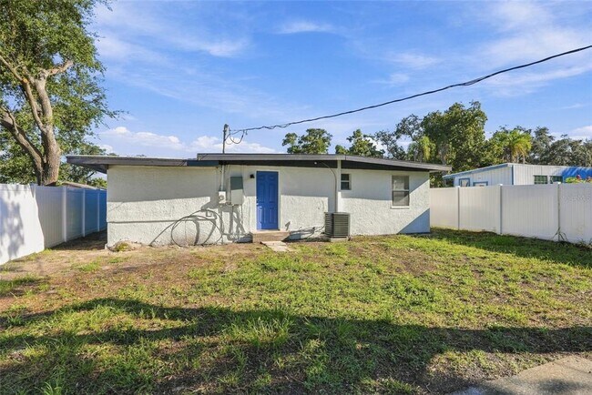 Building Photo - 4684 16th Ave S