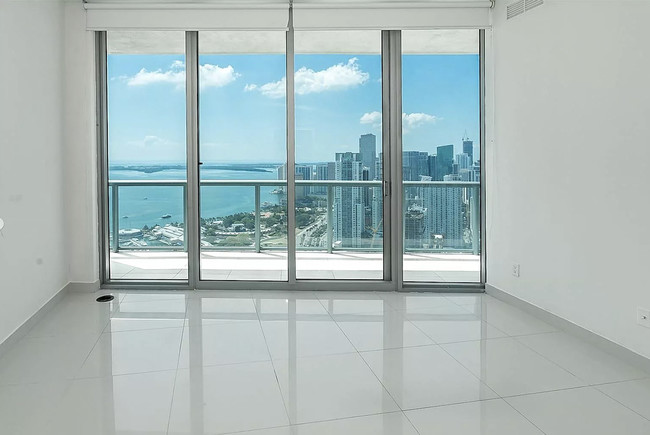 Master Bedroom - 888 Biscayne Blvd