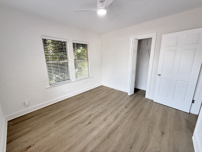 Building Photo - Recently Updated 3/2 with Pool and 2 Car Garage