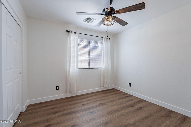 Building Photo - 5344 W Molly Ln