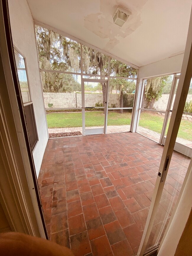 Building Photo - 3901 Penrod Ln