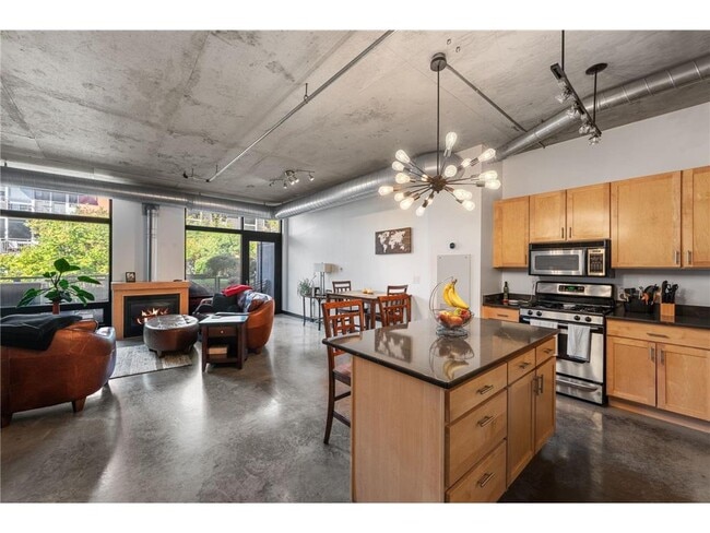 Primary Photo - 720 N 4th St