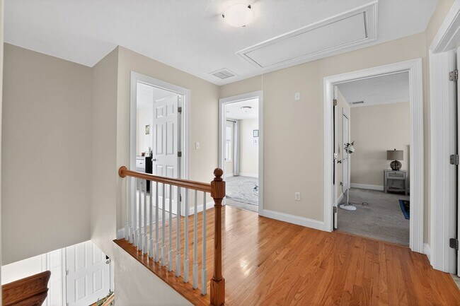 Building Photo - Spacious 4BR House in Millbury