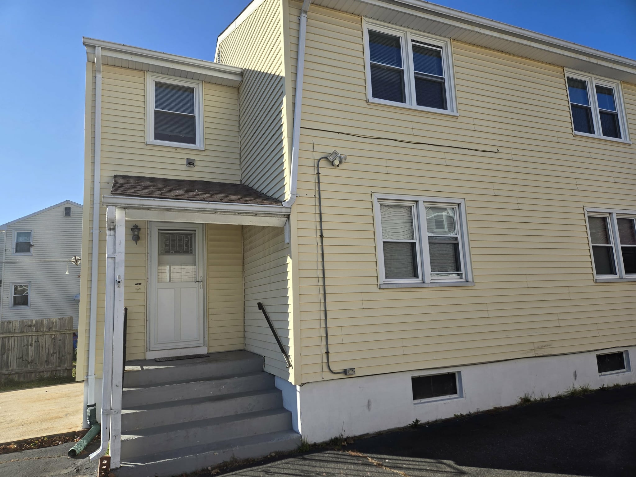 Building Photo - 144 Osgood Ave