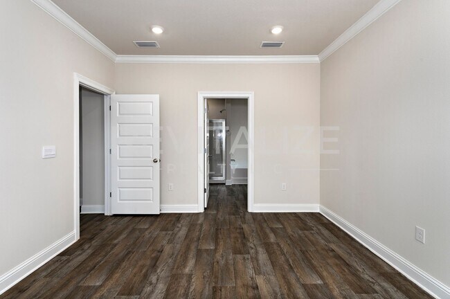 Building Photo - 14567 Dayton Cir