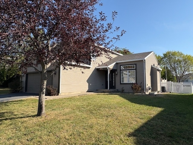 Building Photo - 2712 Stonebridge Dr