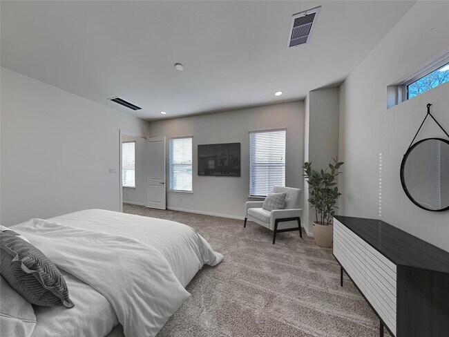 Building Photo - 9902 Clark Rd