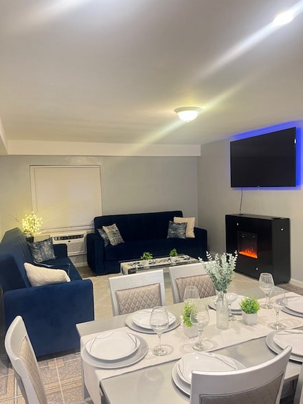 Primary Photo - 24-02-2428 28th St