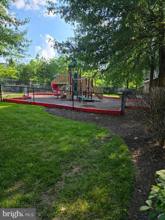 Building Photo - 13369 Connor Dr
