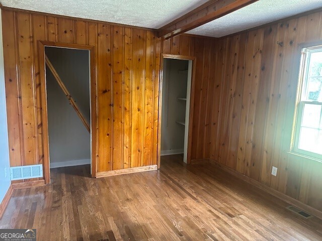 Building Photo - 305 Jeff Davis Rd