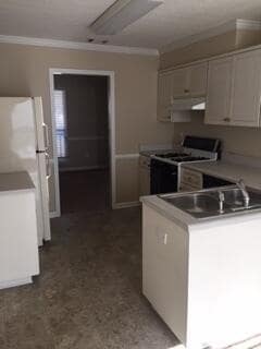 Building Photo - 4907 Luton Dr