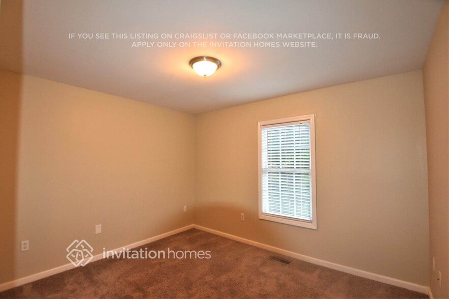 Building Photo - 9455 Pebble Creek Ct