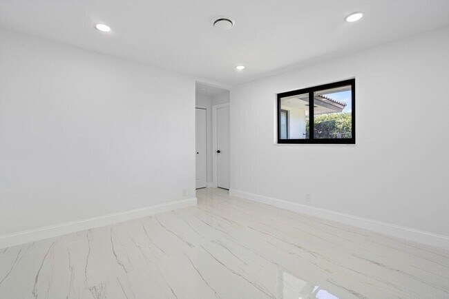 Building Photo - 1200 SW 8th St
