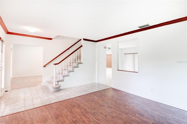 Building Photo - 16107 Country Crossing Dr