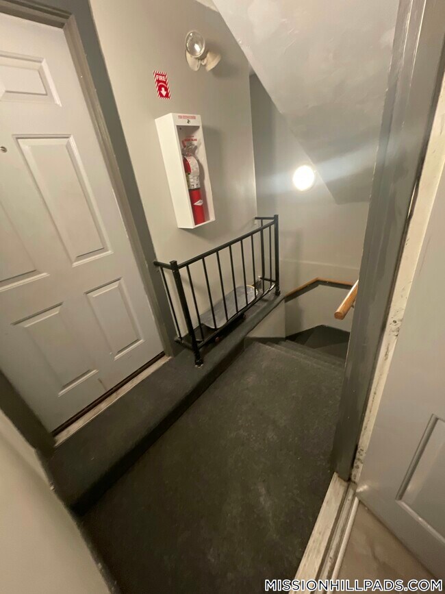 Building Photo - 40 Winthrop St