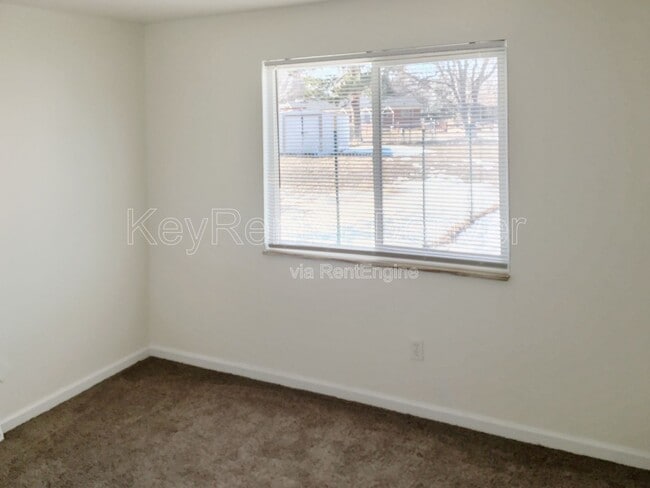 Building Photo - 9165 Perry St