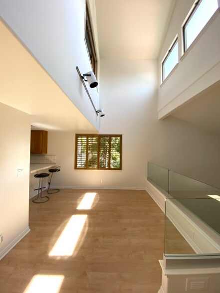Building Photo - 7 Santa Rosa Ct