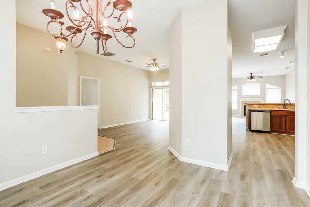 Building Photo - 14060 Red Rock Lake Dr
