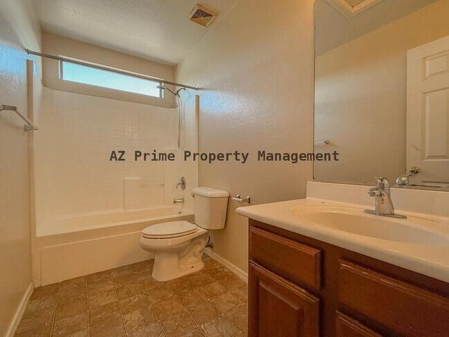 Building Photo - 24016 N Oasis Blvd