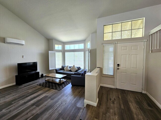 Building Photo - 69911 Willow Ln