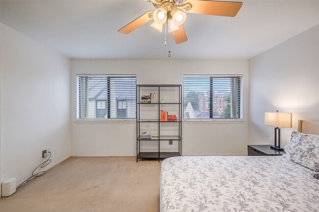 Building Photo - 1112 Bering Dr