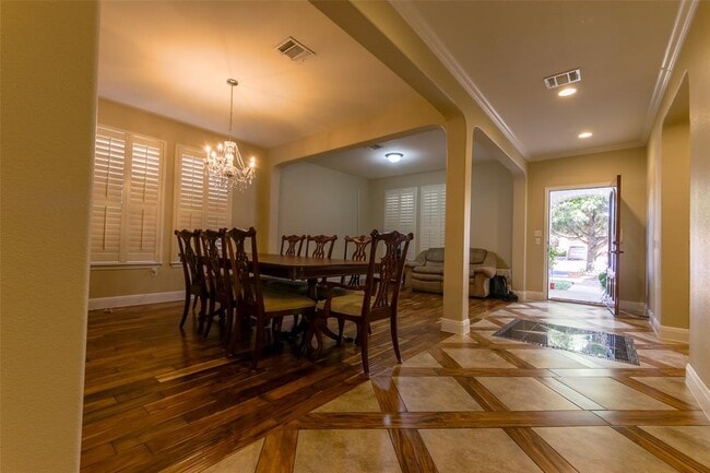 Building Photo - 8408 Panadero Dr