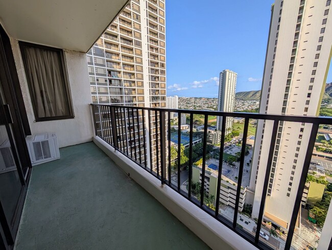 Building Photo - WAIKIKI BANYAN ALL UTILITIES INCLD 1BD/1BA...