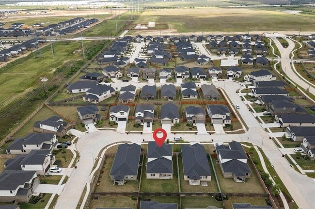 Building Photo - 9514 Du Sable Dr