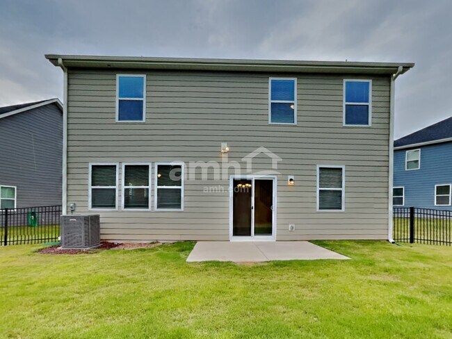 Building Photo - 136 Hamilton Park Dr
