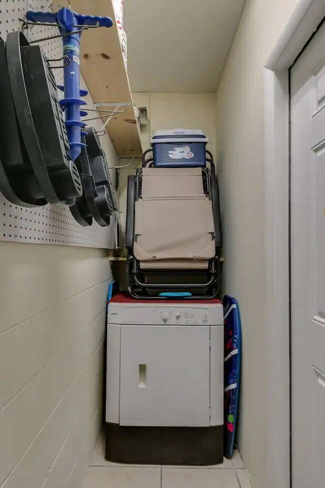 Building Photo - 309 Lincoln Ave