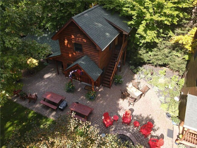 Building Photo - 52 Buck Lake Rd