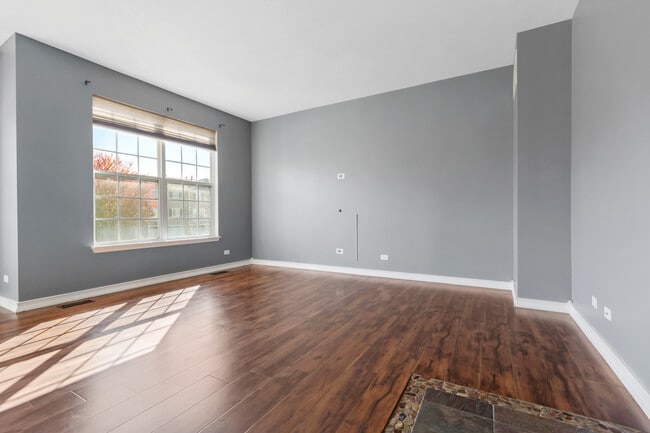 Building Photo - 2260 Hudson Cir