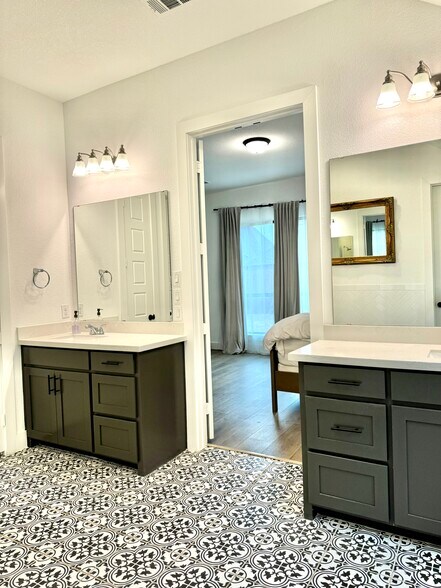 Building Photo - 2508 Preakness Pl