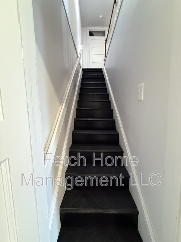 Building Photo - 125 E State St