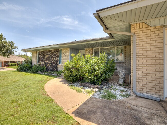 Building Photo - 6721 St Mary's Cir