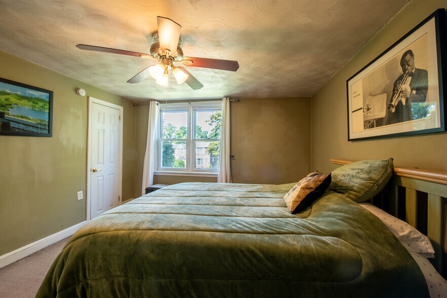 Building Photo - 5221 Palmer Mill Rd