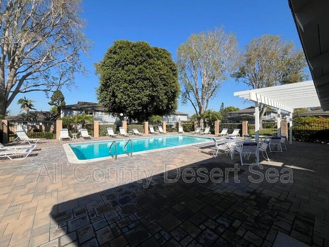 Building Photo - 16404 Vista Roma Cir