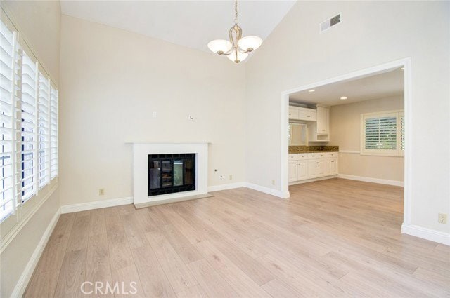 Building Photo - 46 Silkberry