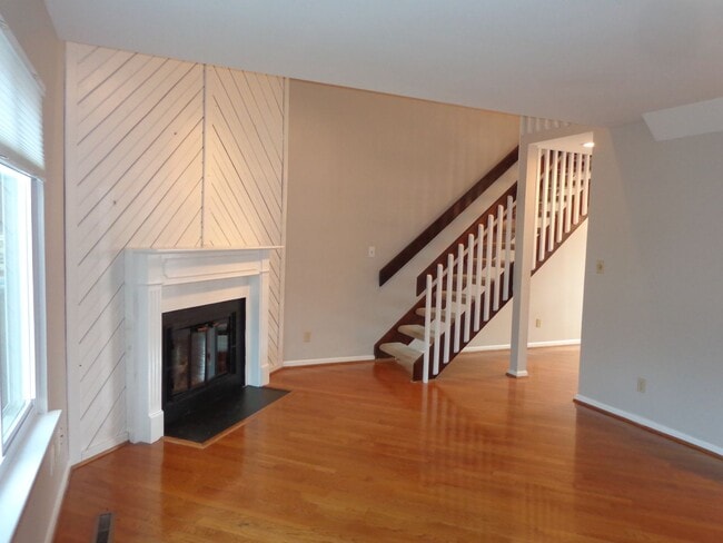 Building Photo - Shadowlawn - Shadow Cove Condominiums