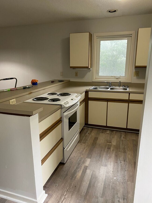 Primary Photo - 1605 Harbourside Dr