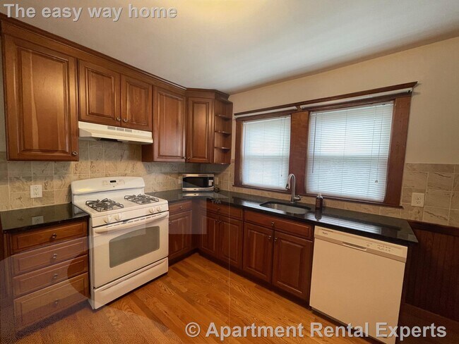 Building Photo - 3 Edgar Ct