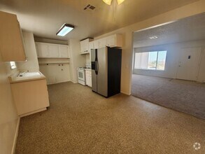 Building Photo - Beautiful Home In Hansen Track Neighborhood