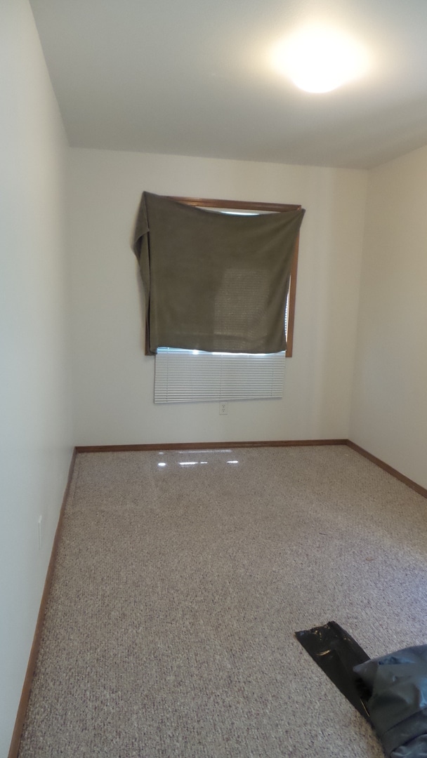 Building Photo - Application Pending - Townhouse for Rent Downtown Hood River