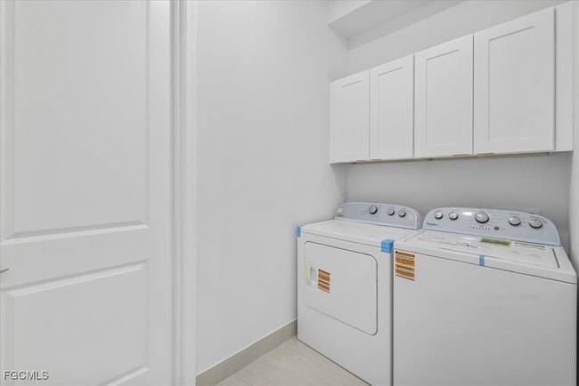 Building Photo - 4333 NW 33rd Ln