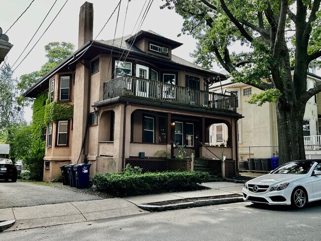 Primary Photo - 40 Long Ave