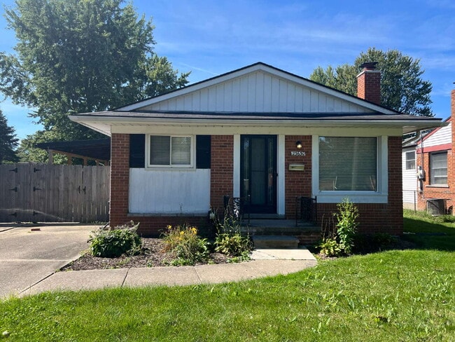 Building Photo - 3-Bedroom Home in St. Clair Shores – Cozy ...