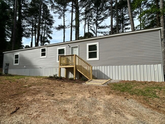 Building Photo - 1495 US-29