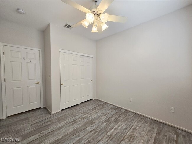 Building Photo - 533 Carmel Mesa Dr